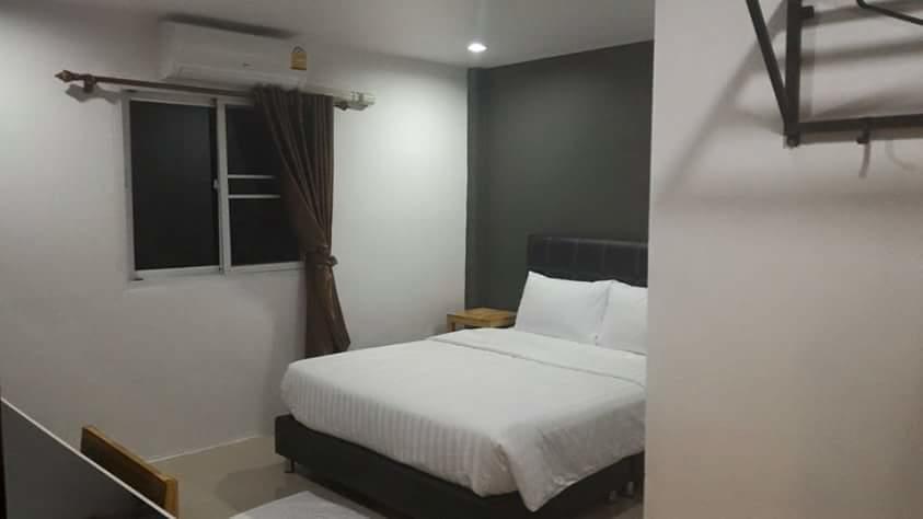 Loftel @ Nakhon Hostel Накхон Си Тамарат Екстериор снимка