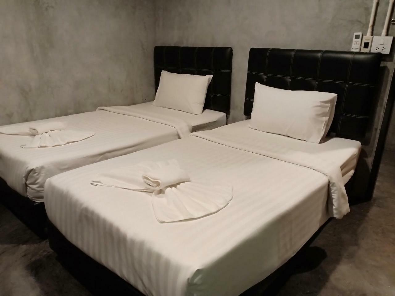 Loftel @ Nakhon Hostel Накхон Си Тамарат Екстериор снимка