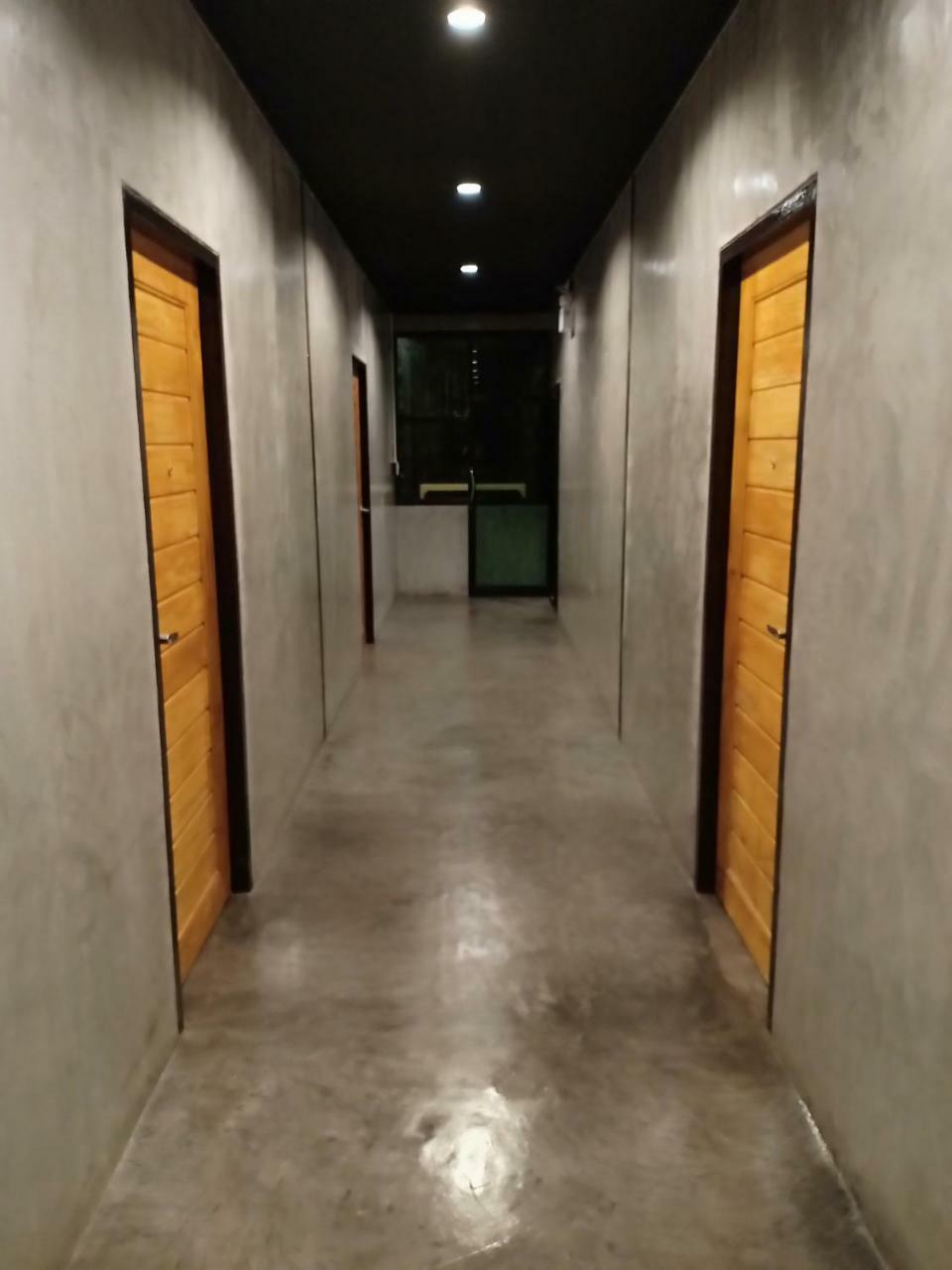 Loftel @ Nakhon Hostel Накхон Си Тамарат Екстериор снимка